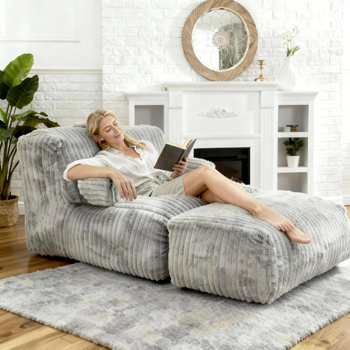 Memory Foam Bean Bag Chair With Armrests And Faux Fur